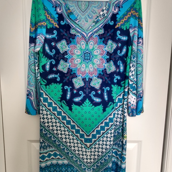 Dress - Picture 3 of 3